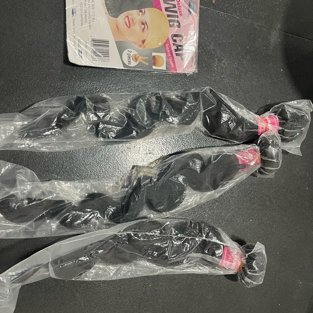 Black Wavy Hair Bundles (3-Pack)
